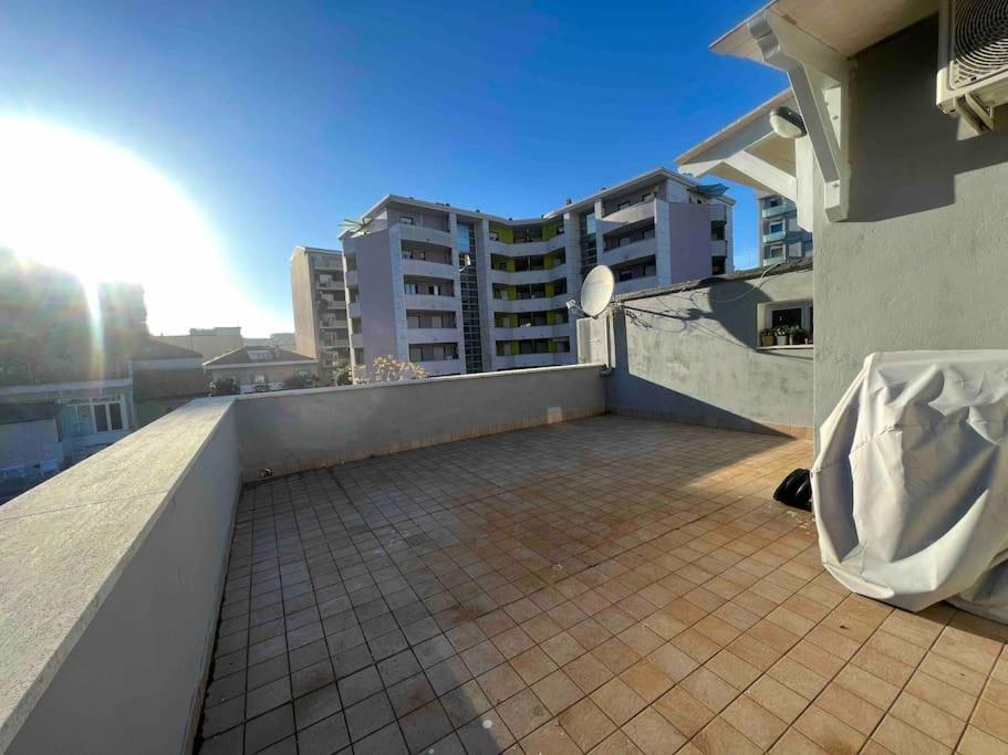 Апартаменты Loft Grazioso - Пескара Экстерьер фото